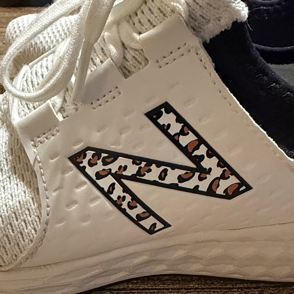 New Balance White Sneakers with Black and Tan Details - Picture 6 of 6